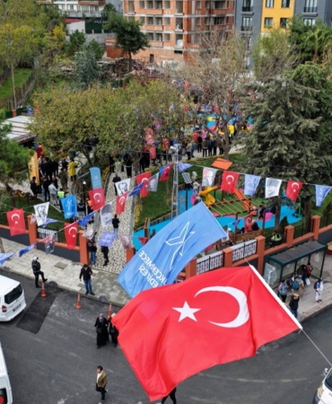 Küçükçekmece’nin sıfır atık konseptli ilk parkı: "Serap Eser Parkı" hizmete açıldı