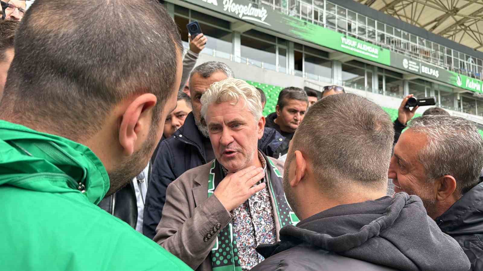 Sakaryaspor’da olağanüstü genel kurul: Aday yok, tepki çok