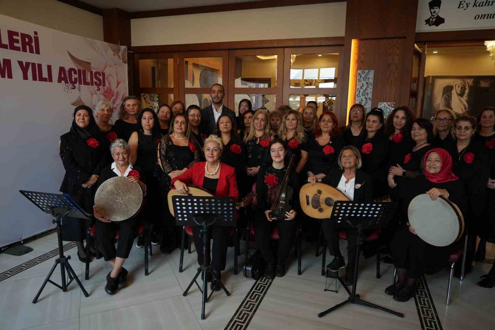 Gaziosmanpaşa Belediyesi Kadın Sanat Merkezleri’nde yeni eğitim dönemi açıldı