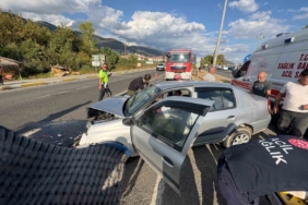 Edremit’te trafik kazası: 2 yaralı