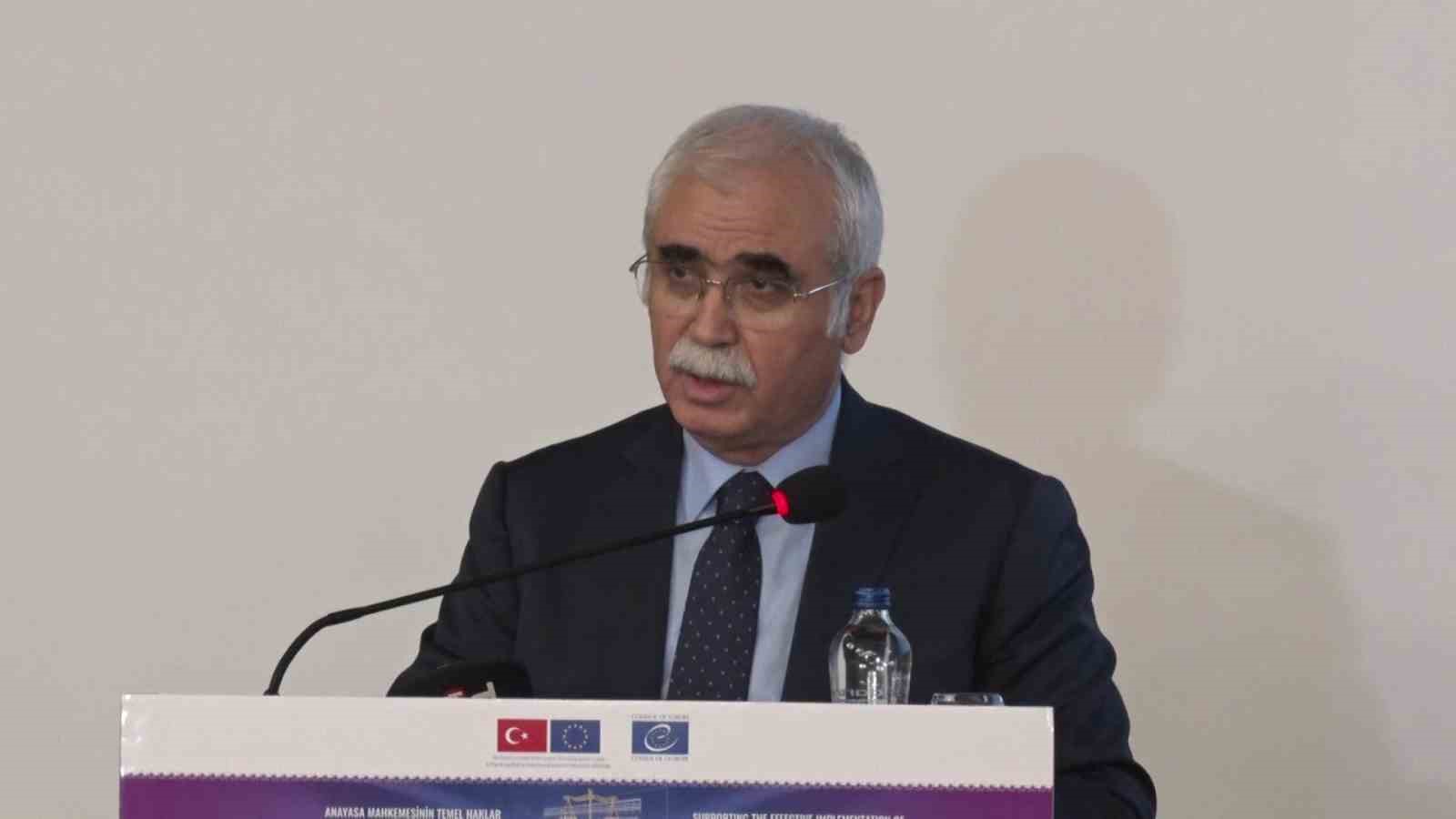 AYM Başkanı Özkaya: "Adalet terazisi, hakim ve savcıların elindedir. Bu terazi, dünyadaki en hassas terazidir"