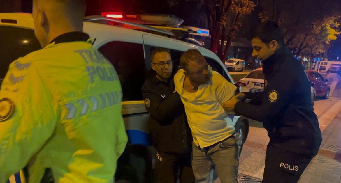 Alkollü sürücü patlak lastikle kaçtı, polisi peşinde pervane etti: "Lahmacunu 80 liraya satıyorum"