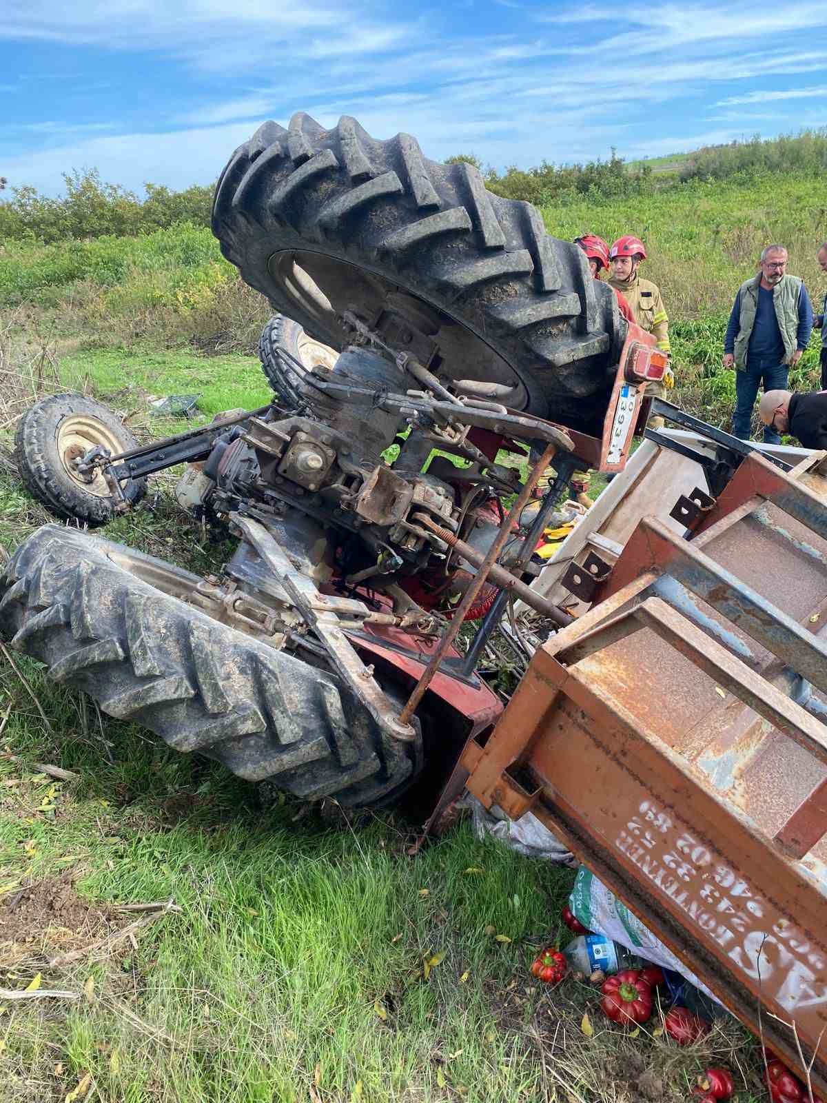 Balıkesir’de traktör devrildi: 1 yaralı