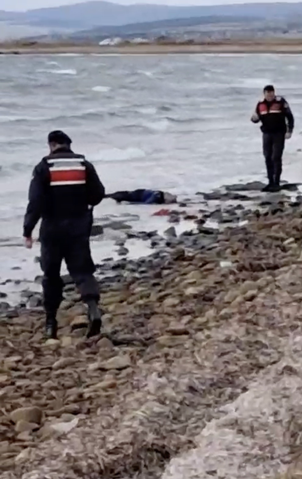 Gelibolu açıklarında tekne battı: 2 kişi hayatını kaybetti