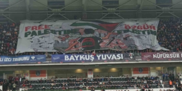 Başakşehir taraftarından Filistin’e destek