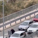 Maltepe’de trafikte sopalı kavga