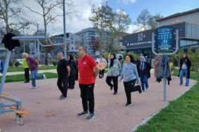 Bir yandan öğrenirken, diğer yandan da tecrübeleriyle öğretiyorlar