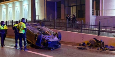 Gemlik’te otomobil takla attı: 3 yaralı