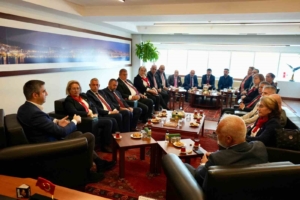 Başkan Yüksel: "Kartal’ın sorunlarına muhtarlar ile birlikte çözüm üretiyoruz"