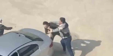 Bursa’da yol kavgası karıştı: Sopalar, yumruklar, terlikler havada uçuştu