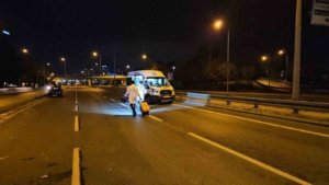 Bakırköy’de ’dur’ ihtarına uymayan sürücü kaza yapınca yakalandı... Kovalamaca anı kamerada