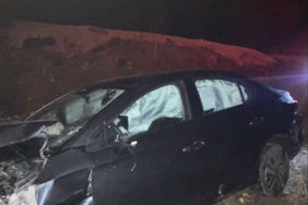 Bilecik’te kontrolden çıkan otomobil şarampole uçtu, 2 yaralı