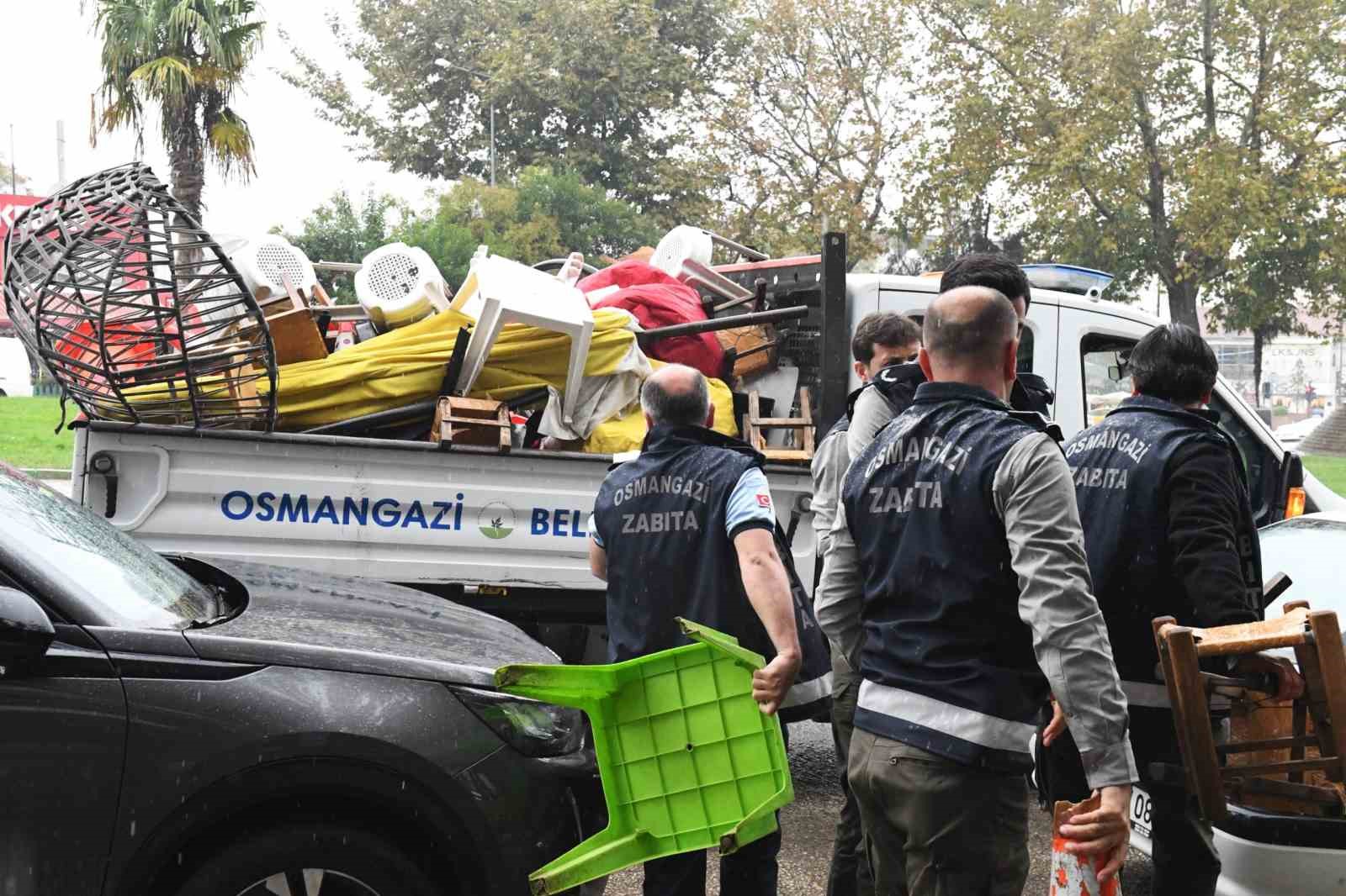 Osmangazi Belediyesi işgallere göz açtırmıyor