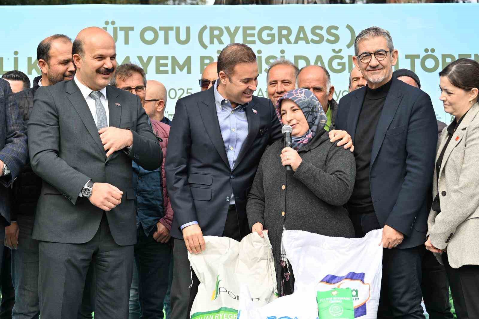 Balıkesir Büyükşehir’in çiftçiye desteği sürüyor