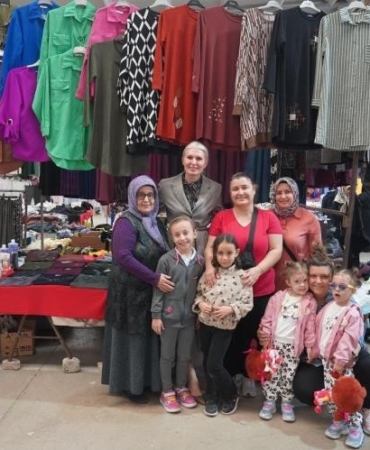 Bilecik kapalı pazarda çatıdan zemine yenileme hamlesi