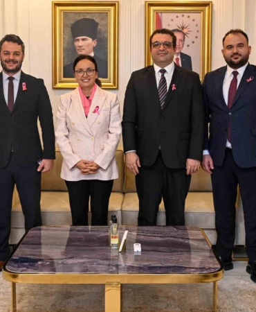 Uludağ Elektrik’ten meme kanserine karşı "Pembe Farkındalık"