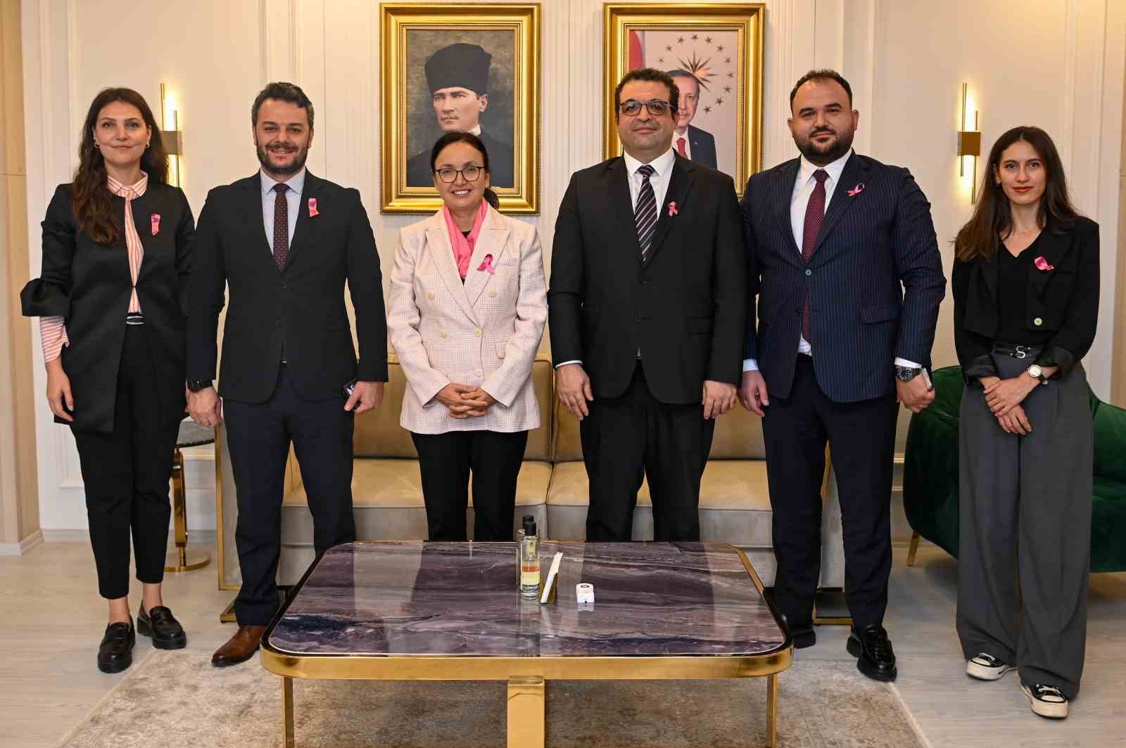 Uludağ Elektrik’ten meme kanserine karşı "Pembe Farkındalık"