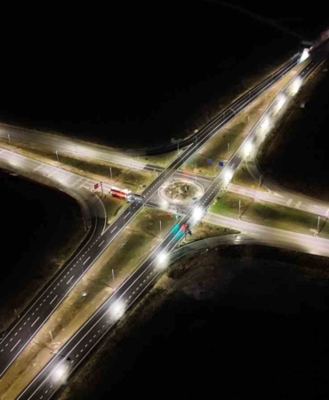 Ölümlü kazaların yaşandığı Pınarhisar-Lüleburgaz Kavşağı’nda aydınlatma çalışmaları tamamlandı