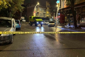 Sokak ortasında cinayet kamerada: Jiletle çevreye rahatsızlık veren şahıs silahla vuruldu