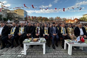 Sultangazi’de Adıyaman Kültür Buluşmaları’nda Latif Doğan rüzgarı esti