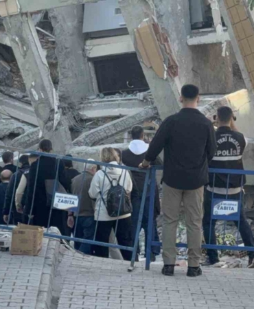 Gebze’de çöken binanın enkazında inceleme yapılıyor