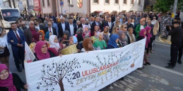 20. Ayvalık Uluslararası Zeytin Hasat ve Turizm Festivali başladı