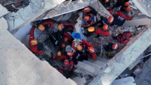 Kocaeli Valisi Aktaş: "Bir vatandaşımızın sesini aldık, 9 bina tedbiren tahliye edildi"