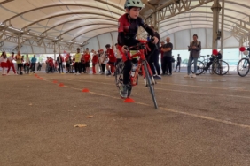 Nilüfer’de Cumhuriyet coşkusu pedallarla sokaklara taşındı