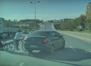 Arnavutköy’de kırmızı ışık ihlali facia getiriyordu