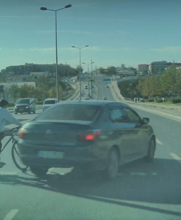 Arnavutköy’de kırmızı ışık ihlali facia getiriyordu