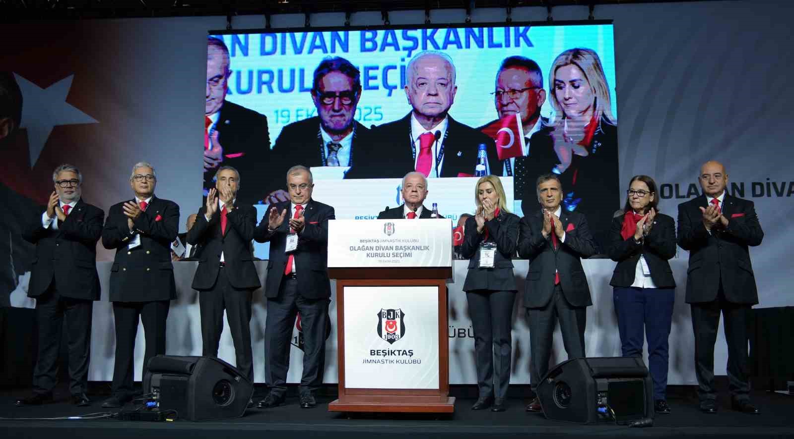 Beşiktaş’ta divan başkanı adaylar konuşmalarını gerçekleştirdi