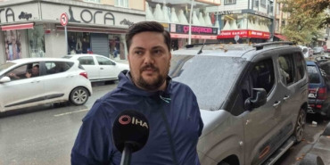 Motosikletteki 2 kişi ve kadın metrelerce savruldu