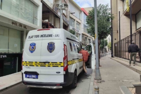 Şişli’de 4 katlı binada çıkan yangında 1 kişi yanarak hayatını kaybetti