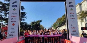 ’Bosphorun Quarter Marathonu’nda 3 bin kişi kıyasıya mücadele etti