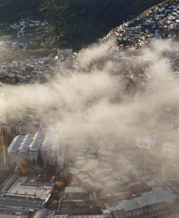 Bursa güne sisle uyandı