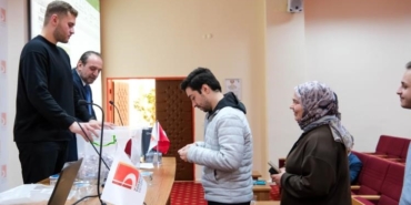 Bu programla öğrenciler hem okuyacak hem de çalışacak