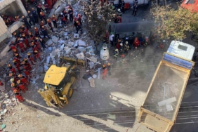 Çöken binadaki eczacı: "Belki enkaz altında biz de kalmış olacaktık"