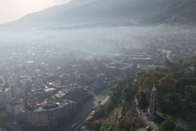 Bursa’da tarihi mekanlar, sisler arasından görüntülendi