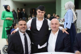 Özel birey Eren için coşkulu asker uğurlaması