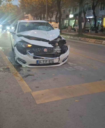 Yolun karşısına geçmek isterken otomobil çarpan kadın öldü