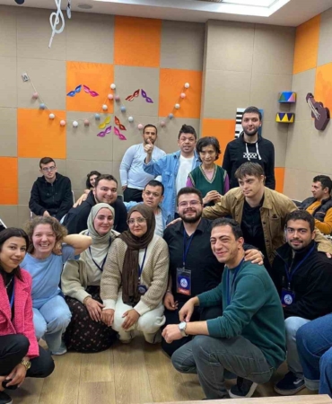 Engelleri değil, kalpleri birleştiren proje