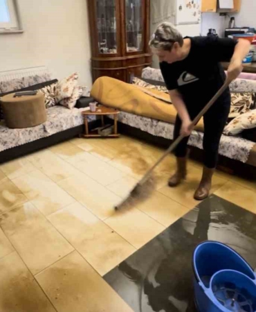 Edirne’de sağanak sonrası evleri su bastı