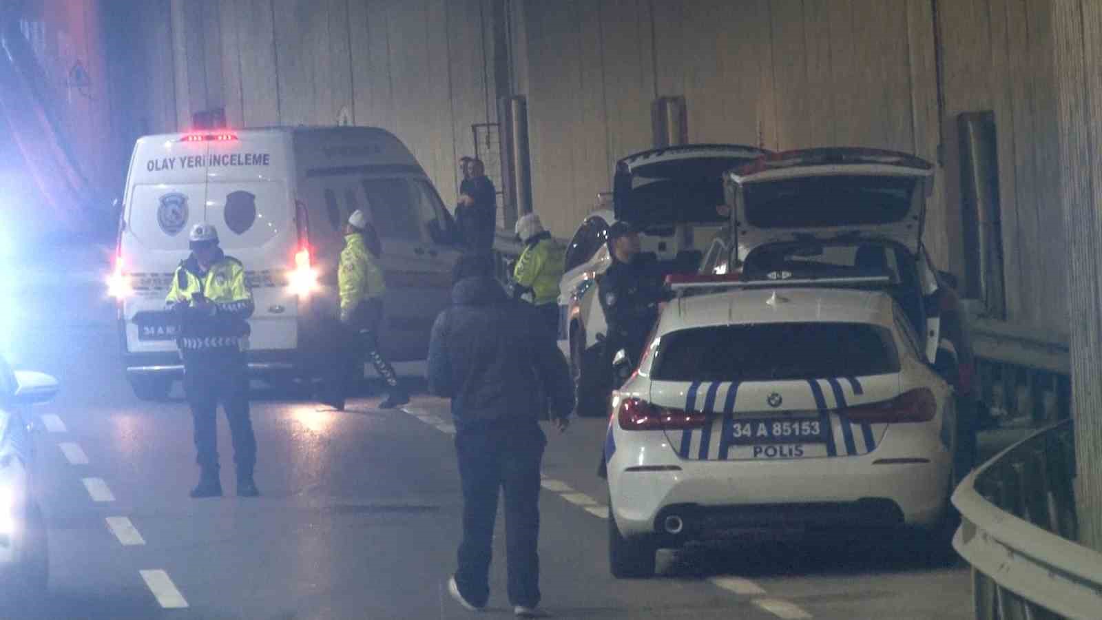 Beşiktaş’ta alt geçitte kontrolden çıkan motosiklet kaza yaptı: 1 ölü, 1 yaralı