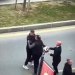 Başakşehir’de trafikte tartıştığı motosikletliye çocuğunun gözü önünde saldırdı