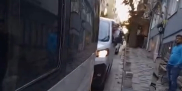 Park tartışması kavgaya dönüştü: Sürücünün tehdidi kameraya yansıdı