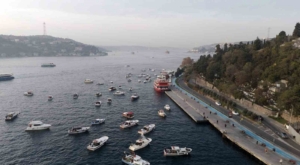 Sarıyer’de teknelerle balık avı eşsiz Boğaz manzarasıyla birleşti