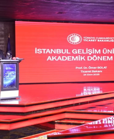 Ticaret Bakanı Bolat: ‘‘Bu yılı 1,5 trilyon doların üzerinde bir milli gelirle tamamlamayı hedefliyoruz’’