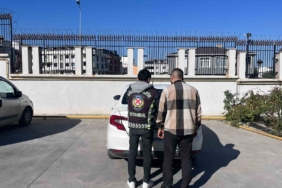 Arnavutköy’de, kırmızı ışıkta geçip karşıya geçen çocukları tehlikeye atan sürücü yakalandı