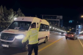 Çorlu’da alkollü kadın sürücü kaza yaptı, trafik felç oldu