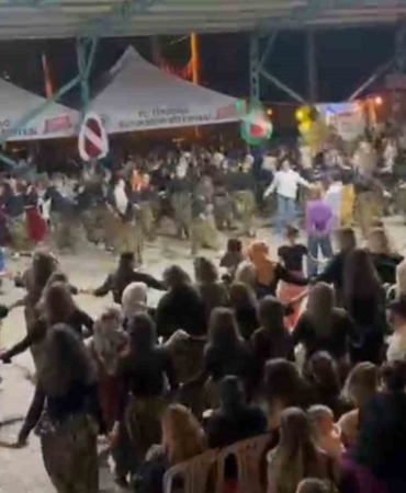 Tekirdağ’da kadınlardan renkli şalvar gecesi: 2 bin kişi katıldı